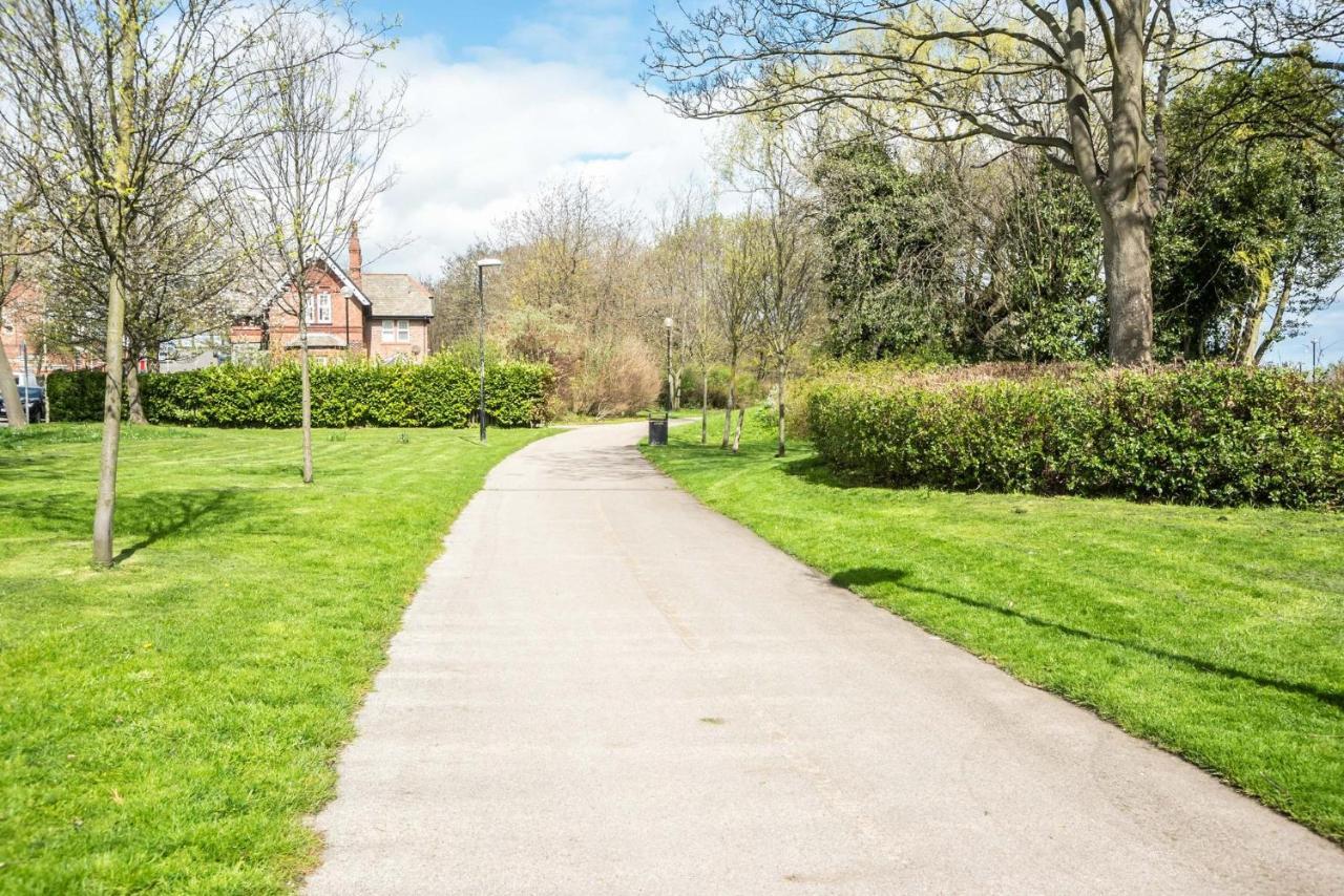 Beautiful Marine Park 2 Bedroom Apartment South Shields Bagian luar foto